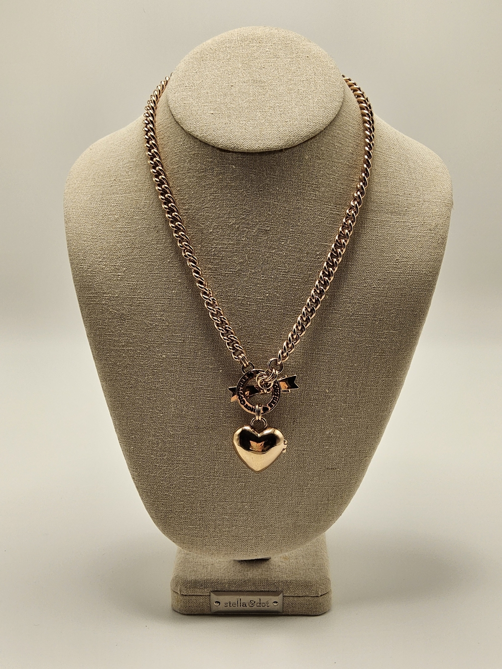 ​​Juicy Couture Gold-Tone Crown Heart Locket Chain Necklace - Picture 7 of 8
